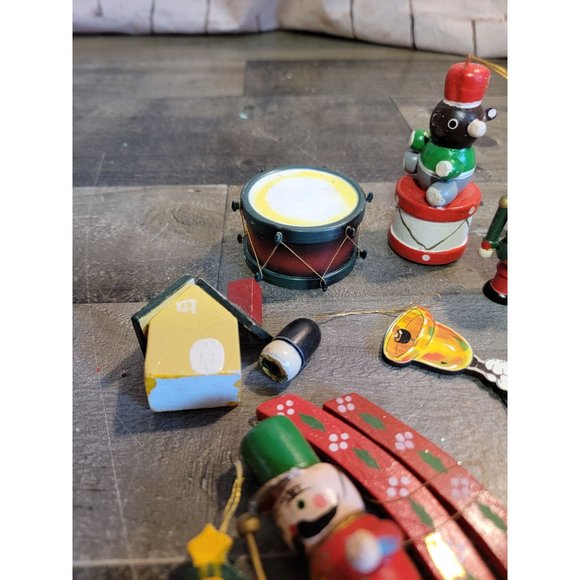 Wooden AS IS Drummer boy nutcracker house Mistletoe bell tree Teddy bear solider - Picture 5 of 6